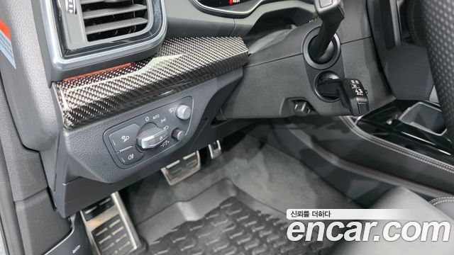 Audi SQ5 2023 — photo 25