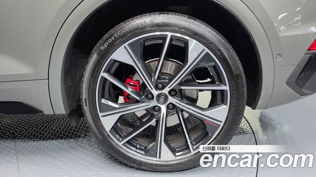 Audi SQ5 2023 — photo 7