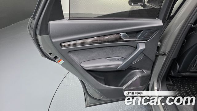 Audi SQ5 2023 — photo 15