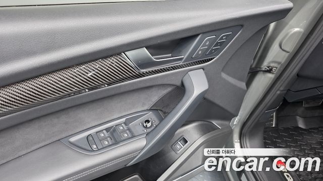 Audi SQ5 2023 — photo 27