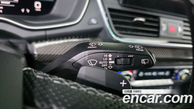 Audi SQ5 2023 — photo 28