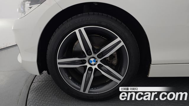 BMW 1-Series 2018 — photo 5