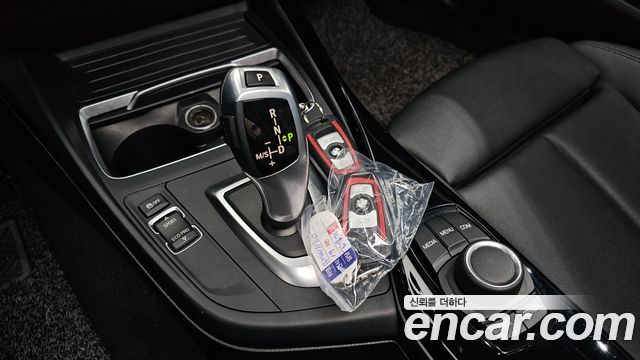 BMW 1-Series 2018 — photo 12