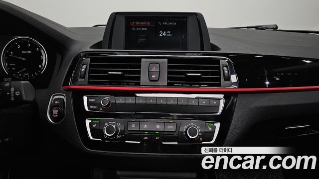 BMW 1-Series 2018 — photo 20