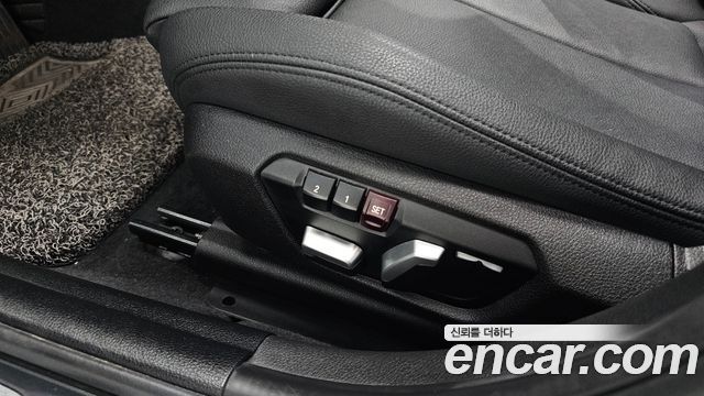 BMW 1-Series 2018 — photo 23