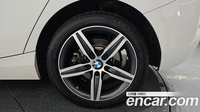 BMW 1-Series 2018 — photo 7