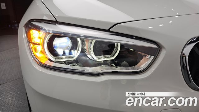 BMW 1-Series 2018 — photo 8