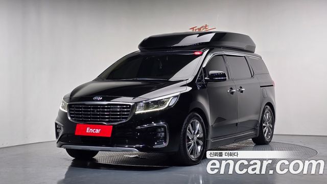 Kia Canival 2020 — photo 1