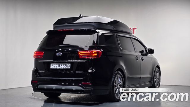 Kia Canival 2020 — photo 2