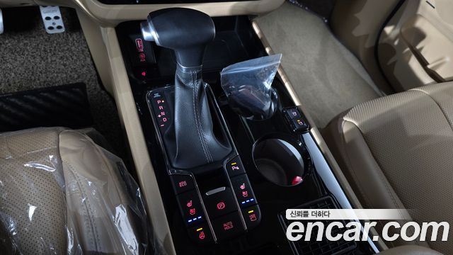 Kia Canival 2020 — photo 12