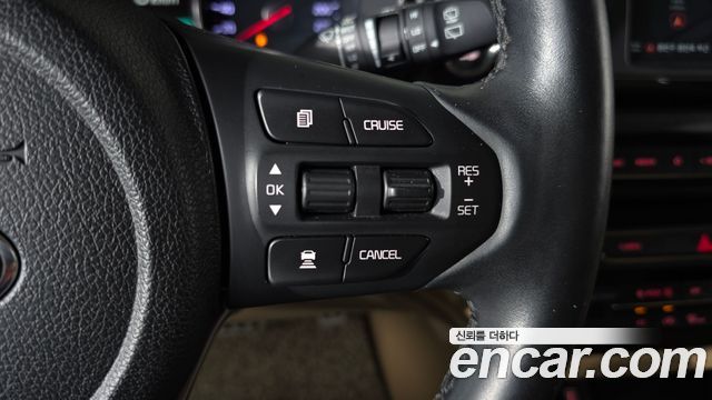 Kia Canival 2020 — photo 23