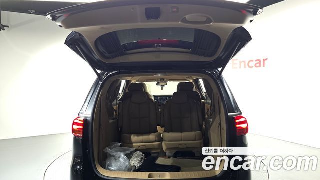 Kia Canival 2020 — photo 25