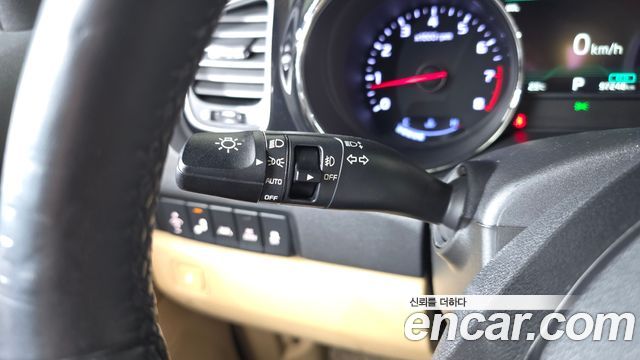 Kia Canival 2020 — photo 26