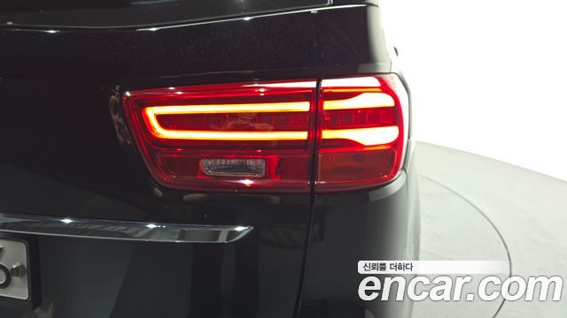 Kia Canival 2020 — photo 9
