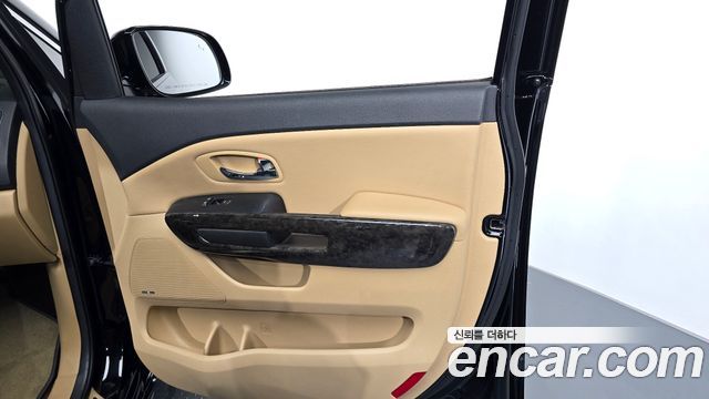 Kia Canival 2020 — photo 14