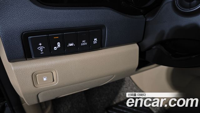 Kia Canival 2020 — photo 28