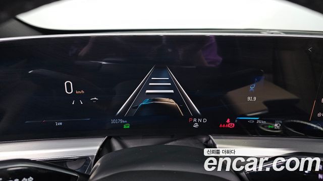 Cadillac Lyriq 2024 — photo 11