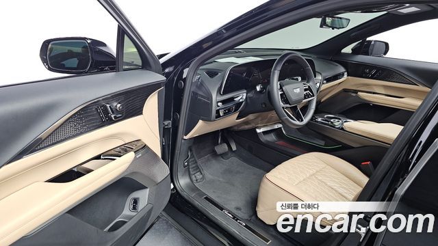 Cadillac Lyriq 2024 — photo 17