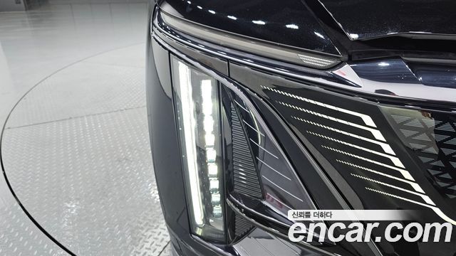 Cadillac Lyriq 2024 — photo 8
