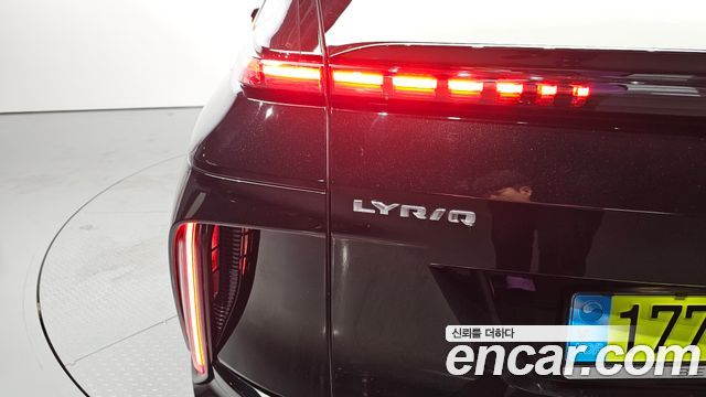 Cadillac Lyriq 2024 — photo 9