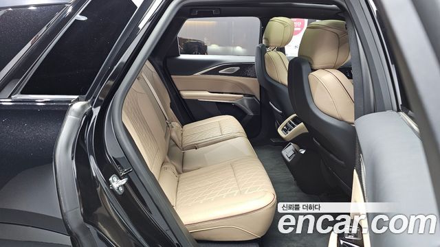 Cadillac Lyriq 2024 — photo 16