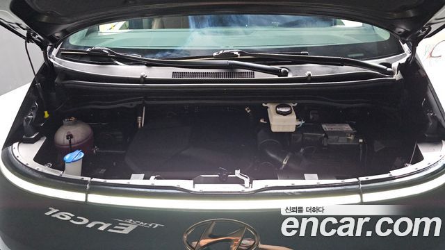 Hyundai Staria 2022 — photo 6