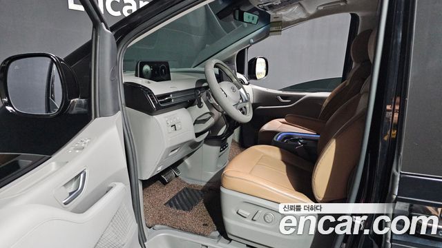 Hyundai Staria 2022 — photo 13
