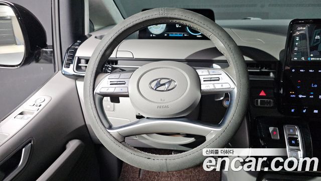 Hyundai Staria 2022 — photo 17