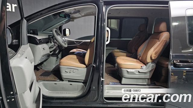 Hyundai Staria 2022 — photo 24