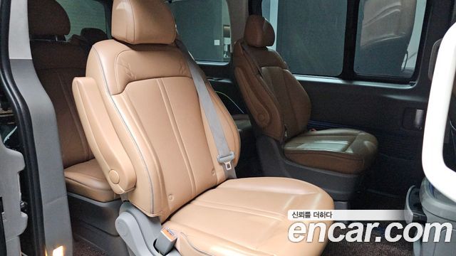 Hyundai Staria 2022 — photo 31