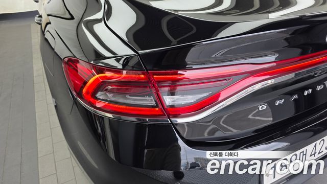Hyundai Grandeur 2019 — photo 9