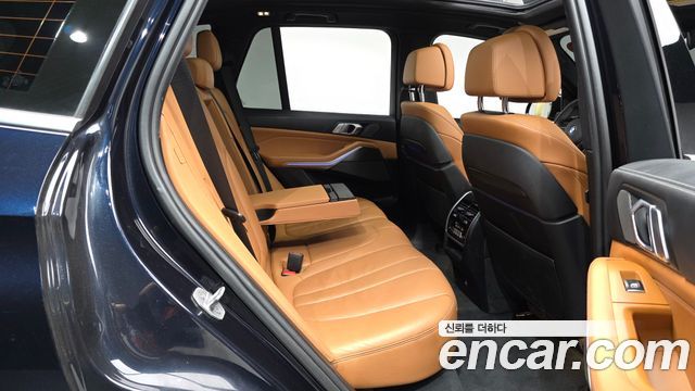 BMW X5 2019 — photo 17
