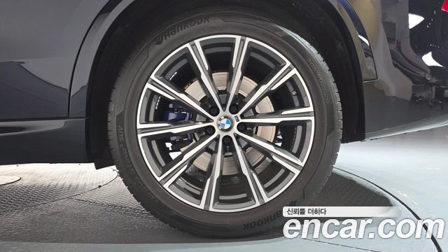 BMW X5 2019 — photo 7