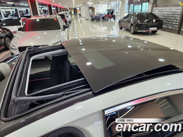 Mercedes-Benz E-Class 2024 — photo 15