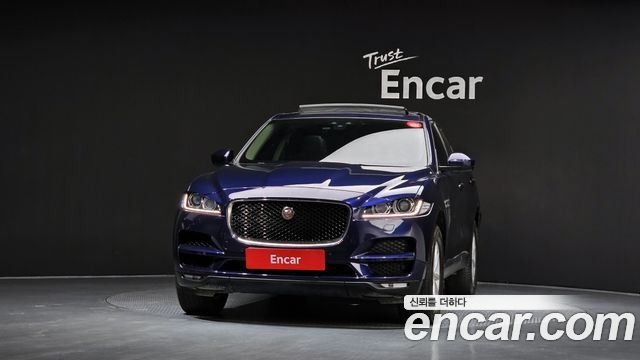 Jaguar F-PACE 2017 — photo 3