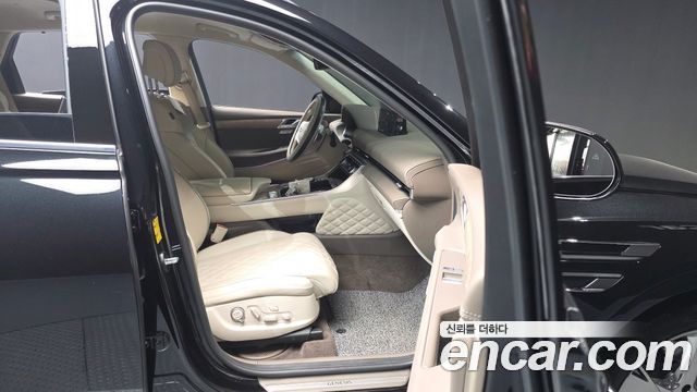 Genesis GV80 2023 — photo 17