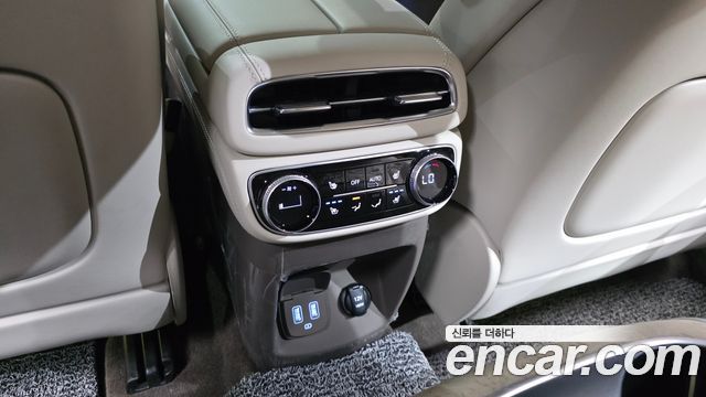 Genesis GV80 2023 — photo 25