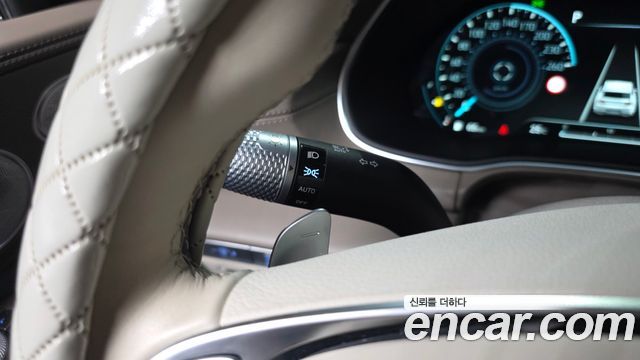 Genesis GV80 2023 — photo 32