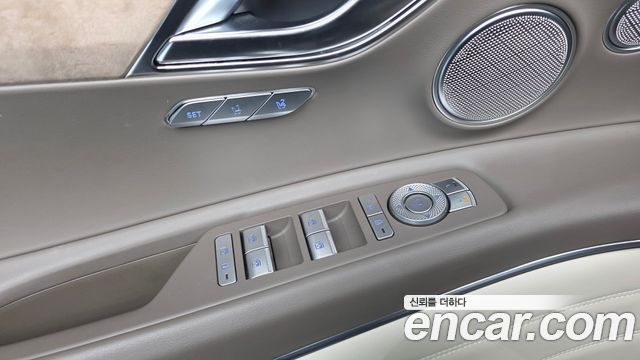 Genesis GV80 2023 — photo 34