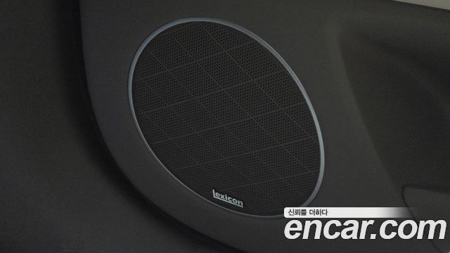 Genesis GV80 2023 — photo 36