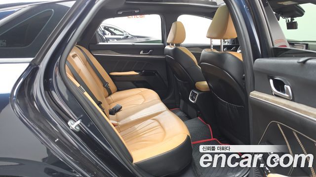 Kia K5 2022 — photo 17