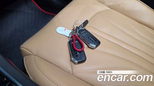 Kia K5 2022 — photo 23