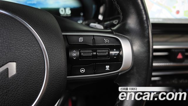 Kia K5 2022 — photo 24