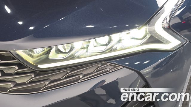 Kia K5 2022 — photo 8