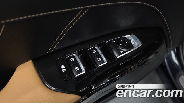 Kia K5 2022 — photo 30