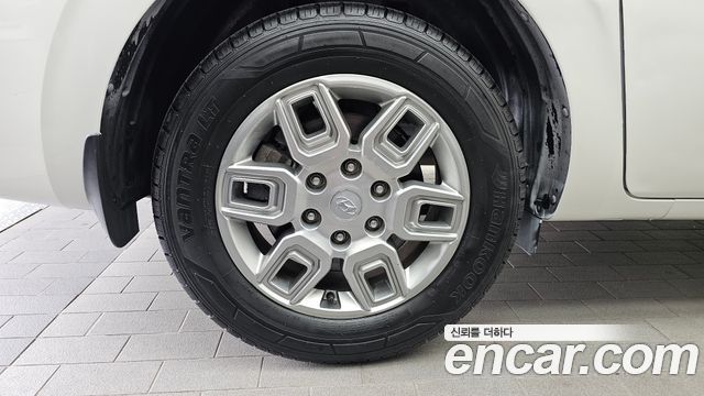 Hyundai Staria 2023 — photo 5