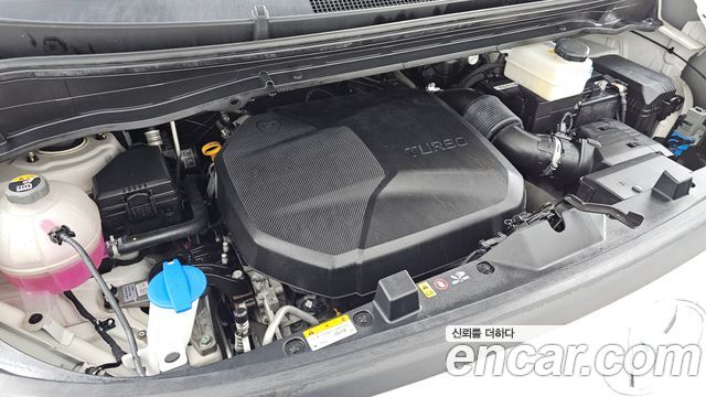 Hyundai Staria 2023 — photo 6