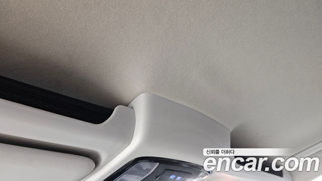 Hyundai Staria 2023 — photo 28