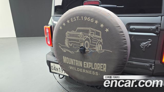 Ford Bronco 2022 — photo 25
