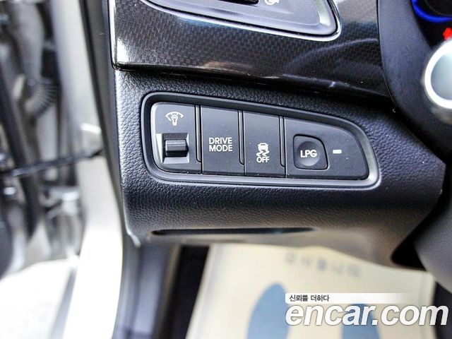 Hyundai Grandeur 2014 — photo 14